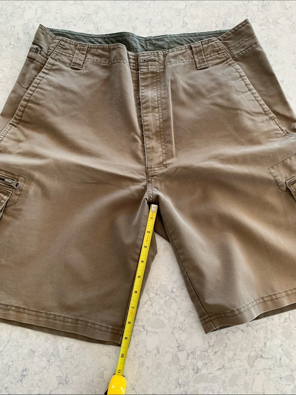 REI Men's Khaki Cargo Shorts - Picture 7 of 9